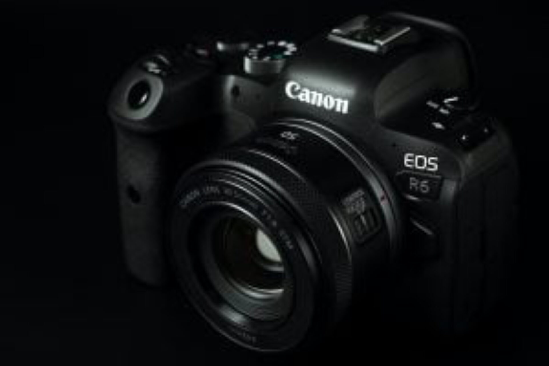 Canon EOS M50