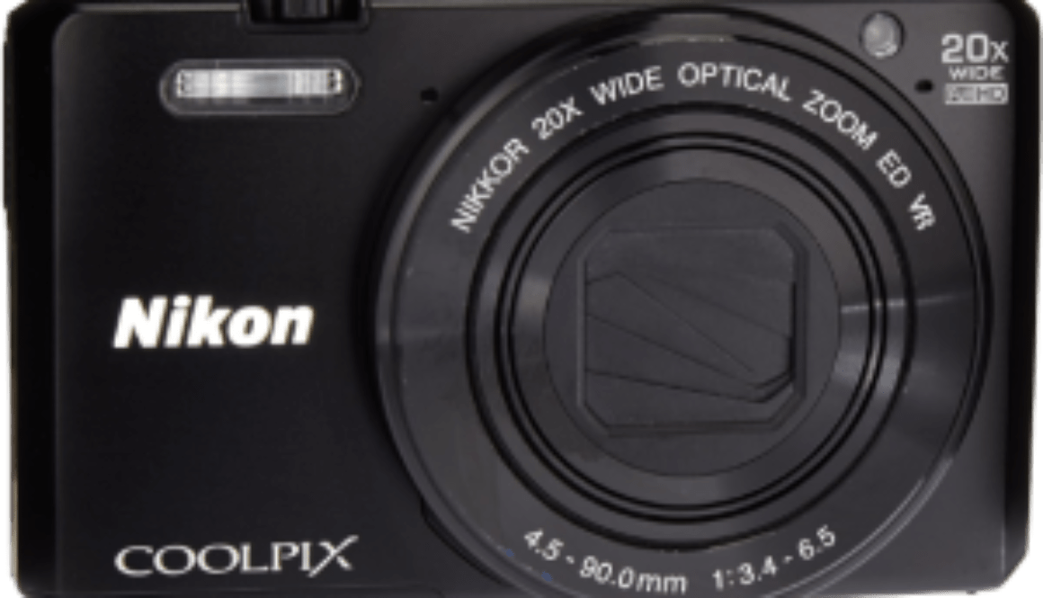 Nikon Coolpix S7000